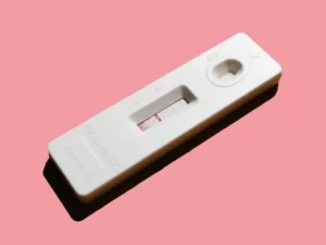white pregnancy test showing 1 red line