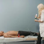 osteopath clinic patient examination - photo par Pavel Danilyuk